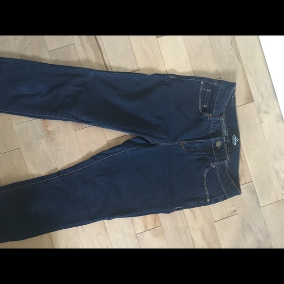 Dark blue Jordache jeans - Picture 3 of 3